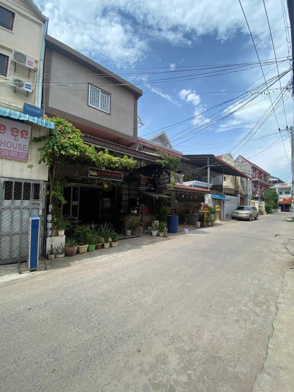 Naraya Guesthouse Phnom Penh Eksteriør bilde